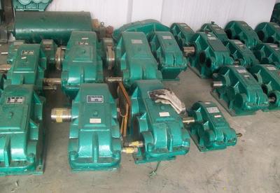 四川玉鋒機(jī)械 大量 火熱銷(xiāo)售 ZSY硬齒面圓柱齒輪減速機(jī)圖片_高清圖_細(xì)節(jié)圖-金牛區(qū)玉鋒機(jī)械經(jīng)營(yíng)部